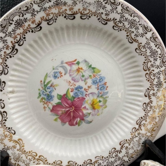 𝅺three Pieces Royal Brotherhood Potteries USA - Picture 4 of 5